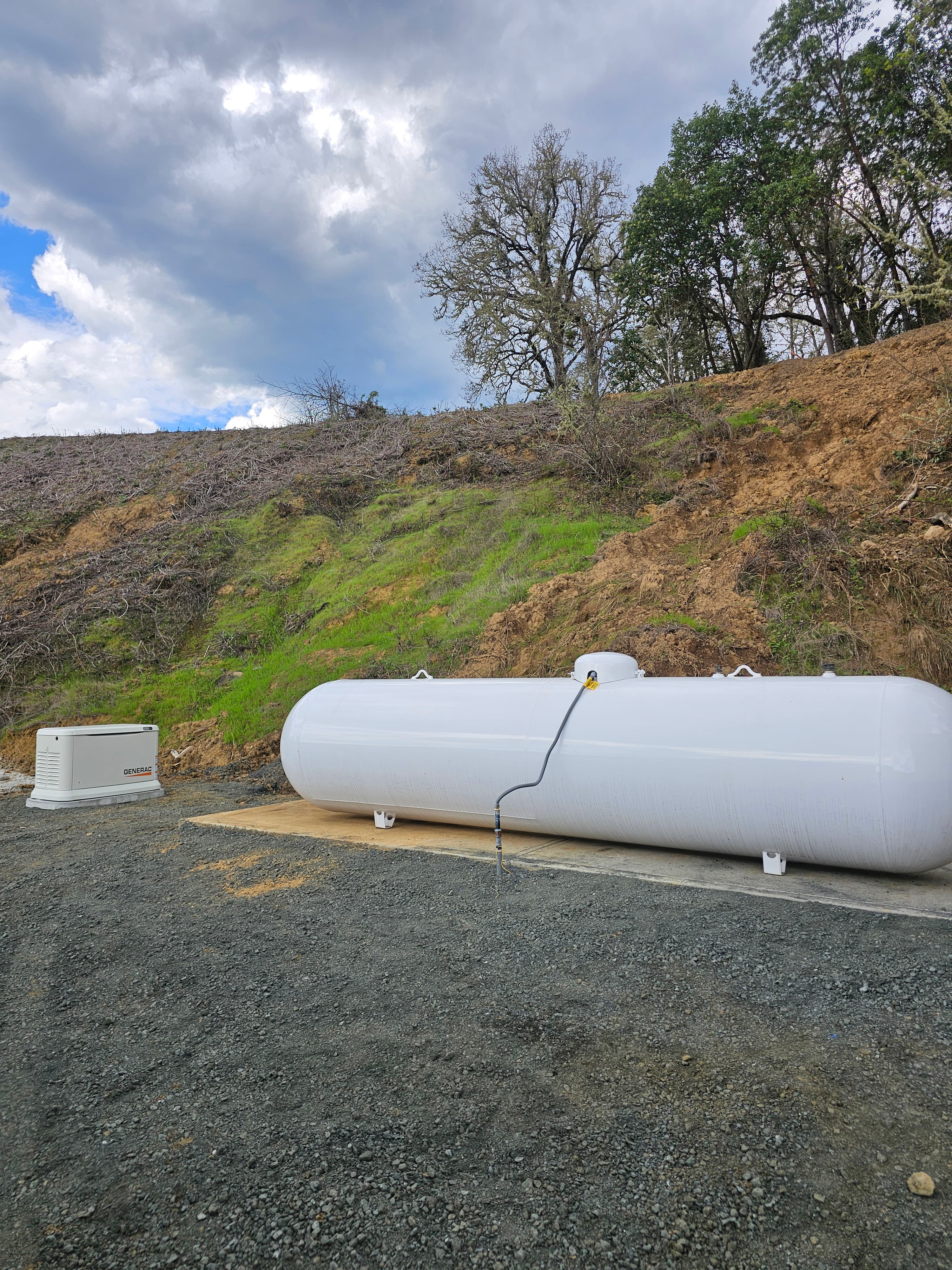 Propane tank and generator pad installation — Roseburg, OR